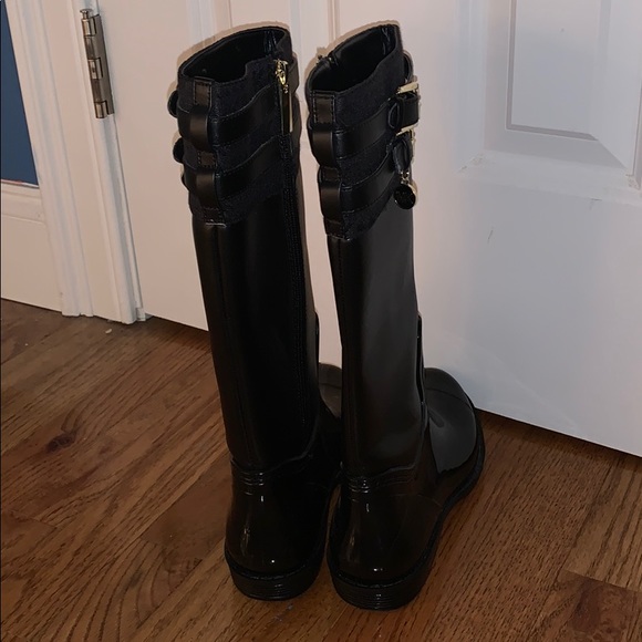 Michael Khors boots! - Picture 3 of 3